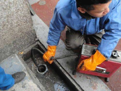 云城疏通下水道